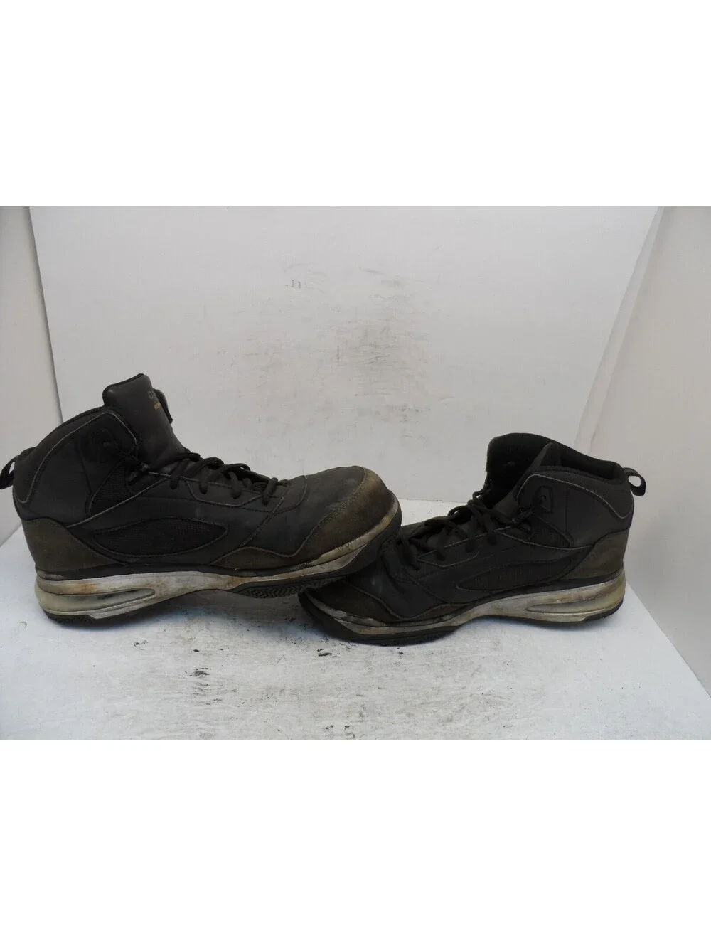 Dakota used boots